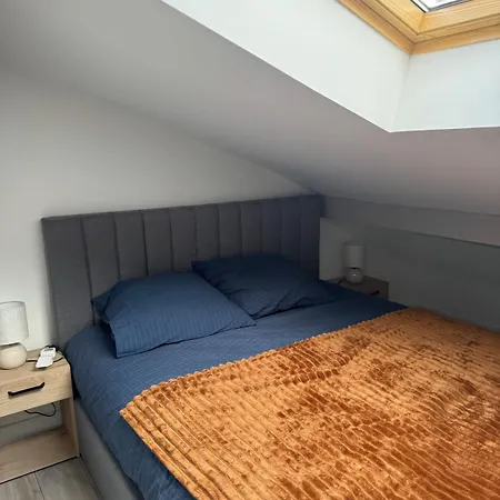 Longchamps 1 - Magnifique Appartement, 1 Sous Les Toits, Clim Daire *